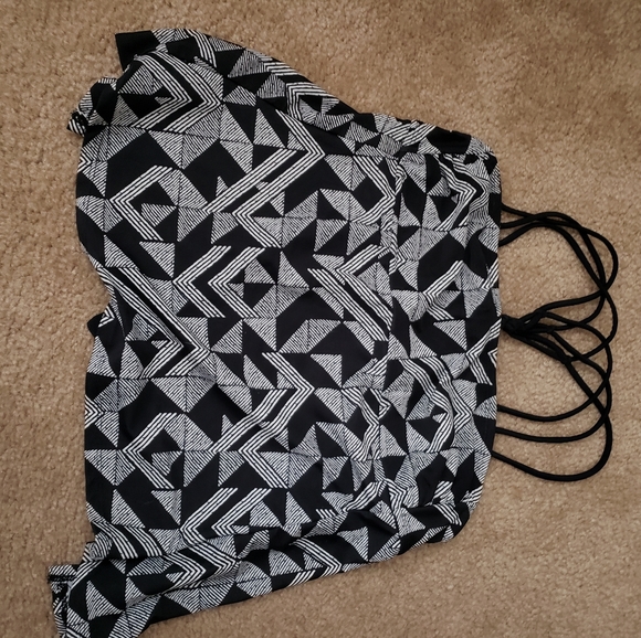 Hula Honey bikini top - Picture 3 of 4